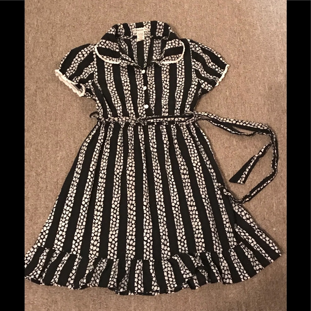 Cute dress size small